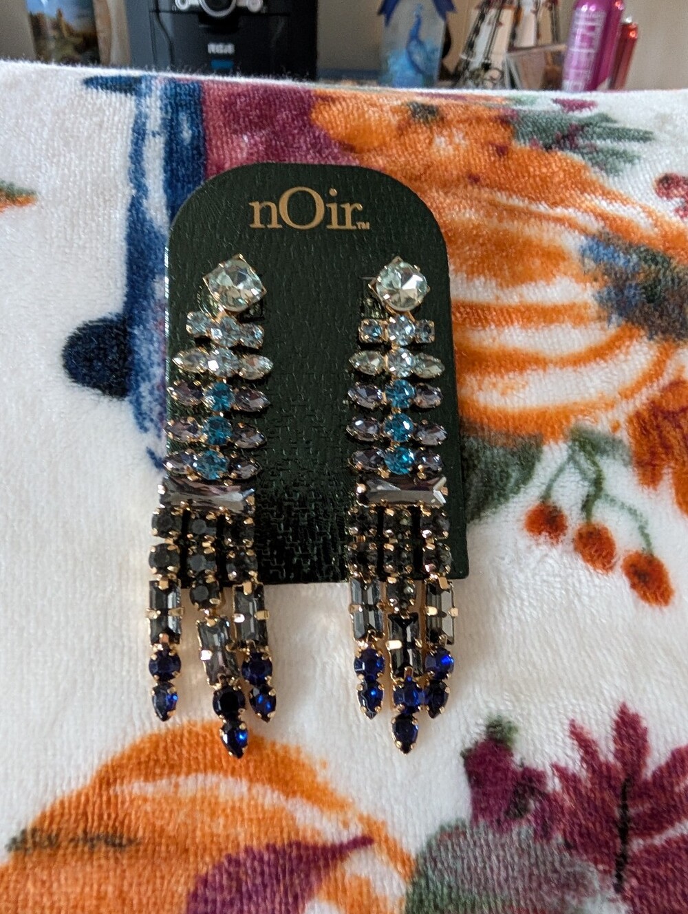 nOir New Jewelry Blue and Silver Crystal Chandelier Earrings